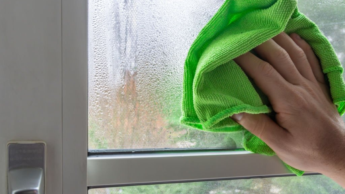 Should you replace fogged windows before winter? Discover how foggy windows repair improves comfort and saves energy.